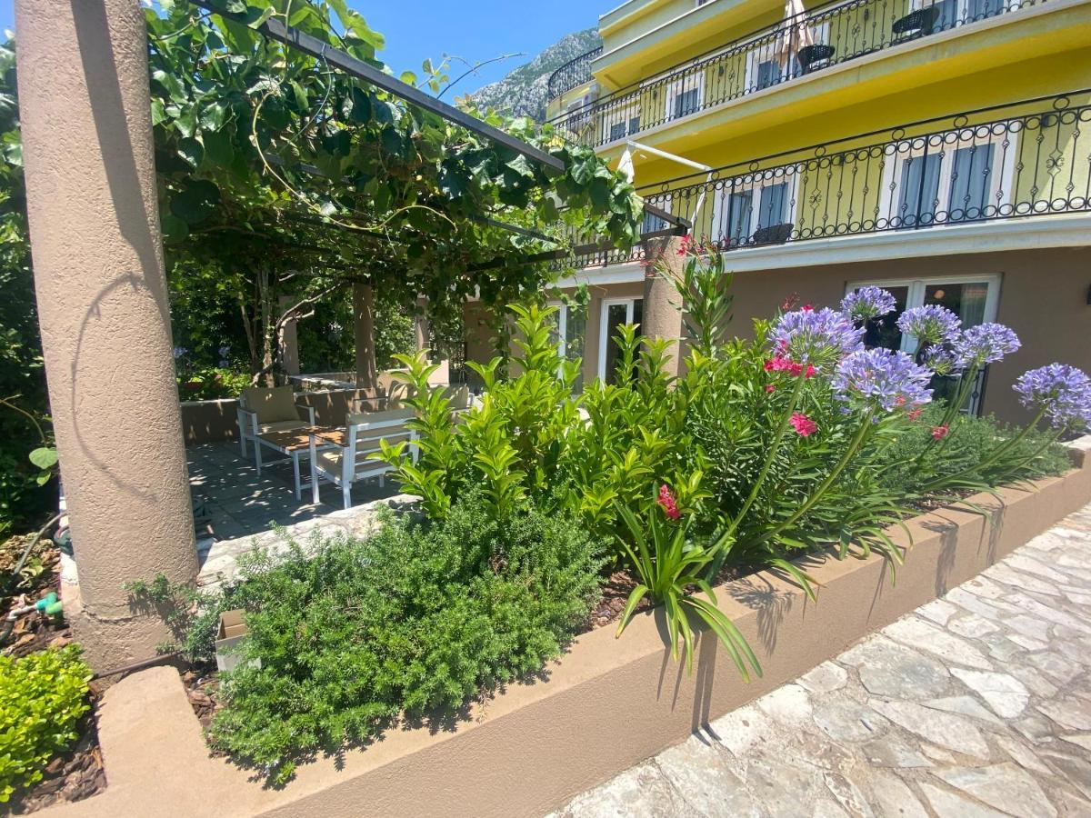 2Montenegro Mimoza Apartments Dobrota Esterno foto